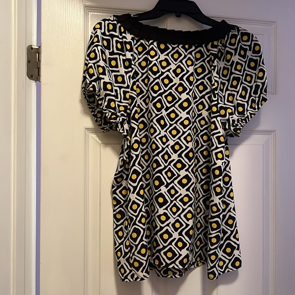 LOFT blouse - Picture 2 of 3